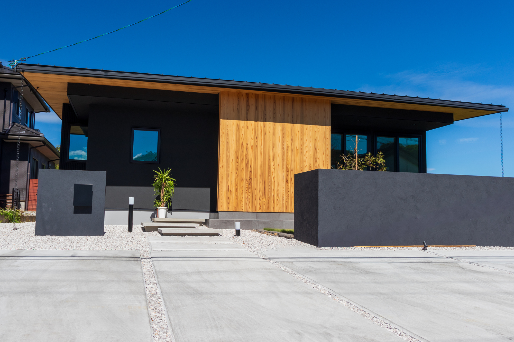 会津の雪に強い平屋住宅の外観デザイン